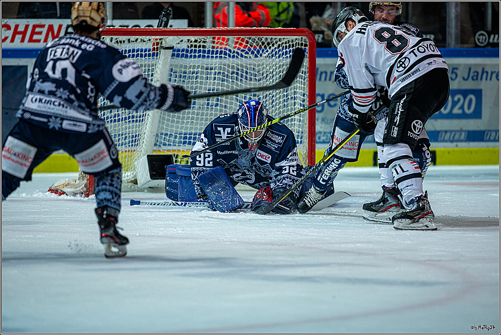 DEL; Iserlohn Roosters - Koelner Haie; Iserlohn, 17.12.2019